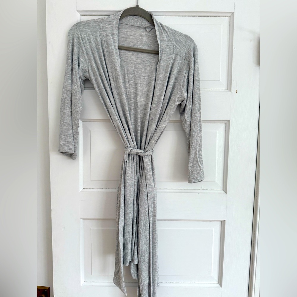 Maternity robe